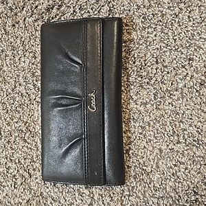 Coach wallet light blue canvas in pockets, black leather